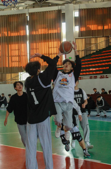 篮球赛1.png